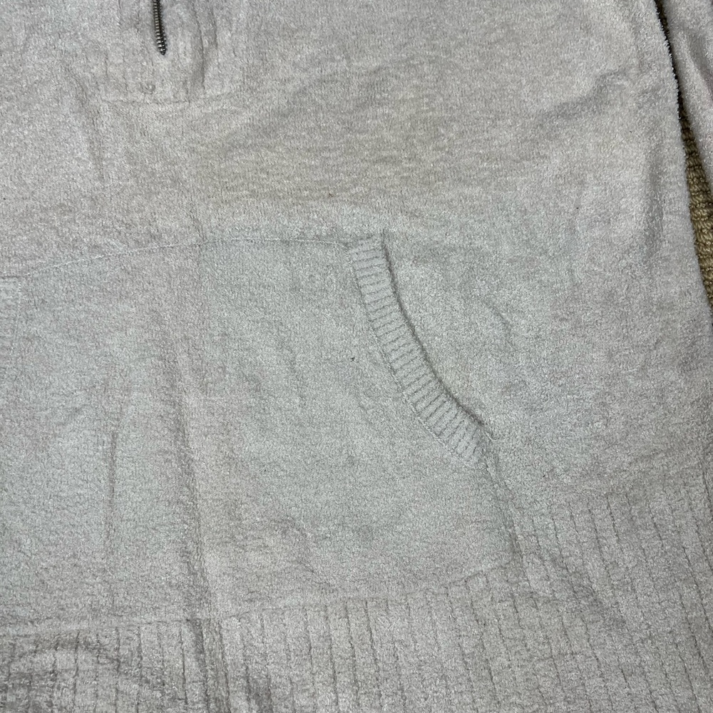 Barefoot Dreams Cozy Cream Zip-Up‎ - Picture 3 of 9